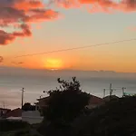 Golden Sun Refugio Estreito Da Calheta