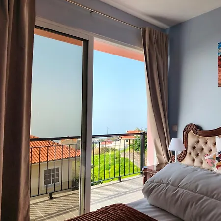 Golden Sun Refugio -calheta Lejlighed