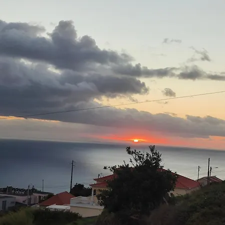 Golden Sun Refugio -calheta