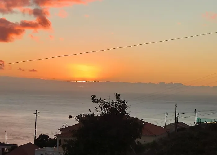 Golden Sun Refugio Estreito Da Calheta